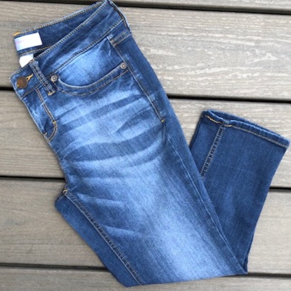 No Boundaries Capri Jeans Size 9